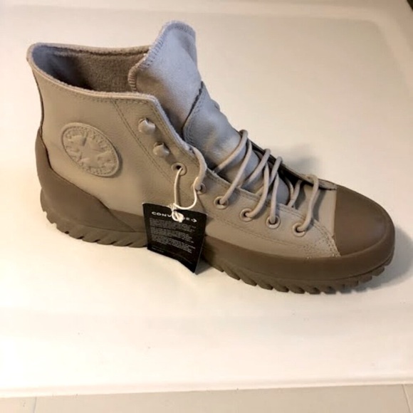 NWT CONVERSE Chuck Taylor Lugged 2.0 Counter Climate High Top Sneaker Tan 11 - Picture 2 of 7